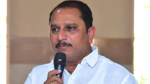 MLA Daggupati: ఎమ్మెల్యే ప్రసాద్ మండిపాటు.. వీధి రౌడీల్లా వైసీపీ నేతలు, కార్పొరేటర్లు