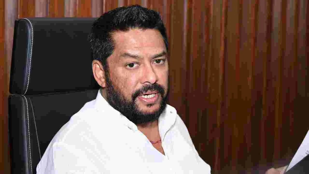 Bengaluru News: కాలు దువ్వి.. కాంగ్రెస్‌ వారితో రగడకు..