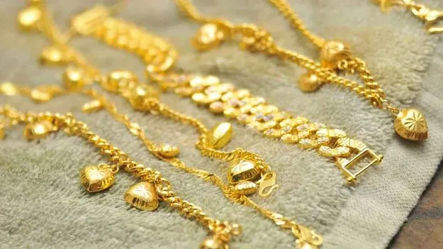 Ananthapuram News: మెరుగు పేరుతో.. బంగారం గొలుసు చోరీ