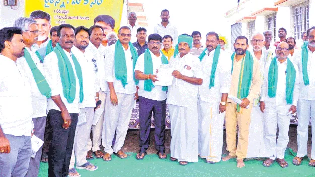 తూర్పున శనగ.. పశ్చిమాన సజ్జ, మొక్కజొన్న