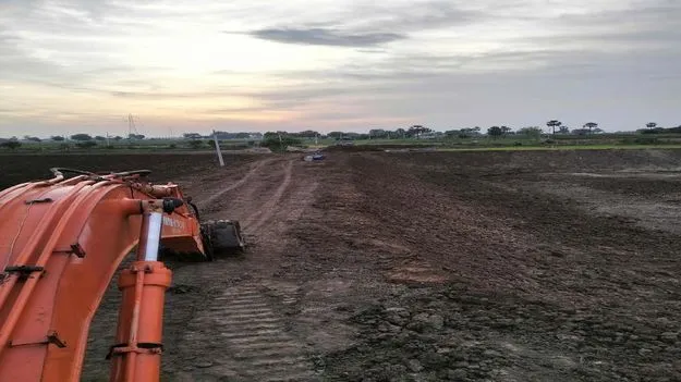 కలివిడిగా.. కాజేశారు