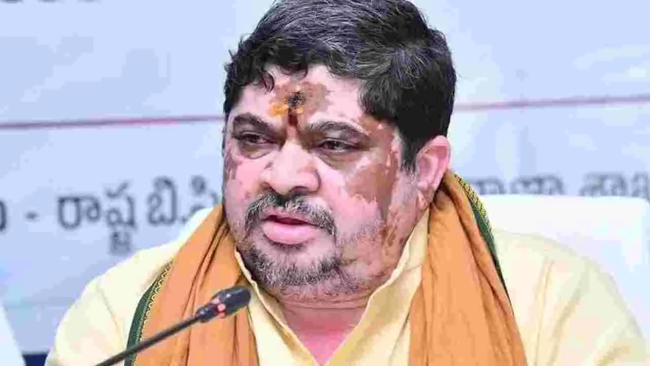 Ponnam Prabhakar: రోడ్డు ప్రమాదాల నివారణకు సర్కార్ నయా ప్లాన్