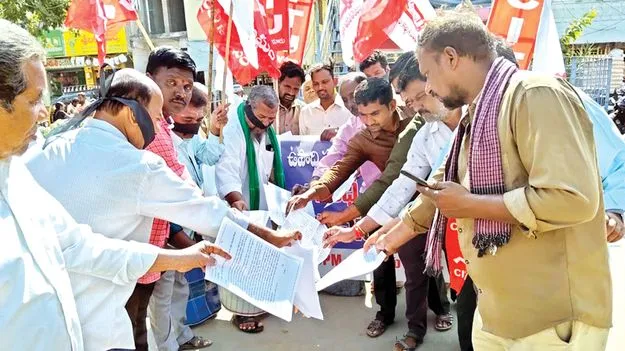 ఉపాధి హామీ పథకాన్ని యథావిధిగా కొనసాగించాలి 