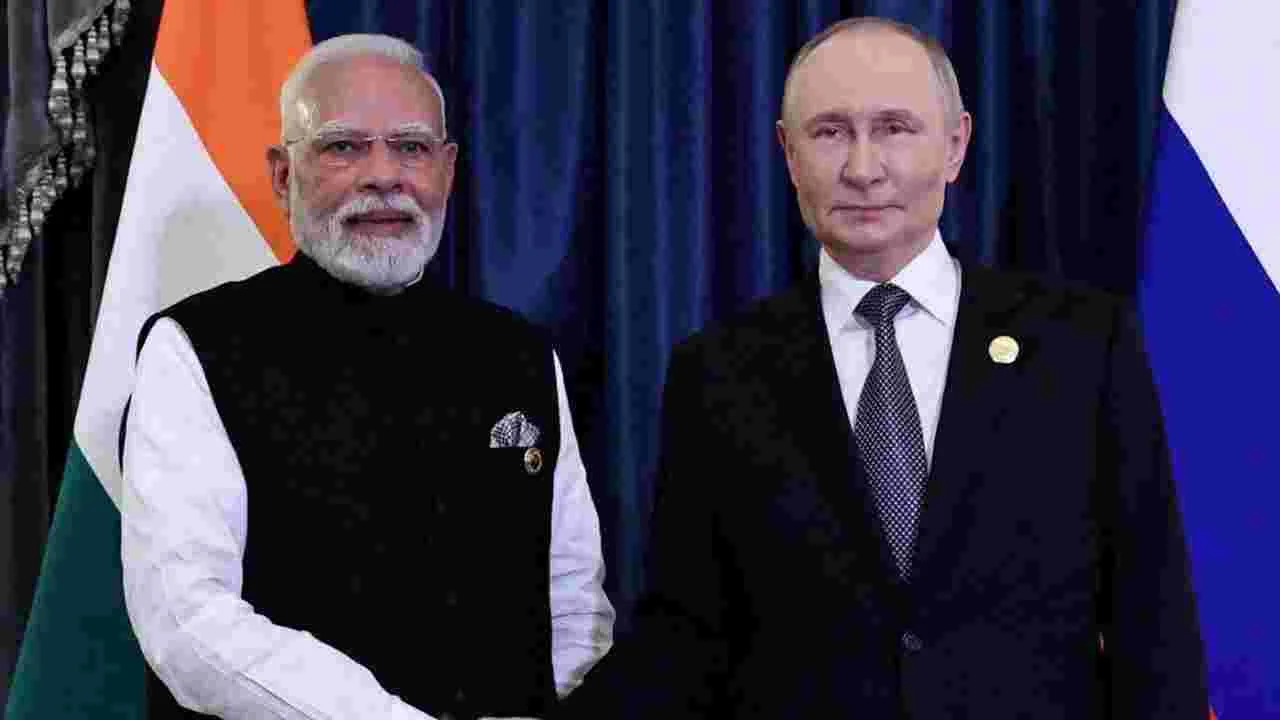 PM Modi Putin dinner: రష్యా అధ్యక్షుడికి స్వయంగా స్వాగతం పలికిన ప్రధాని మోదీ.. ప్రైవేట్ డిన్నర్..
