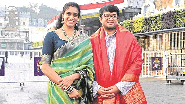 తిరుమలేశుడి సేవలో పీవీ సింధు 