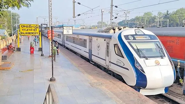 పట్టాలెక్కని పనులు!