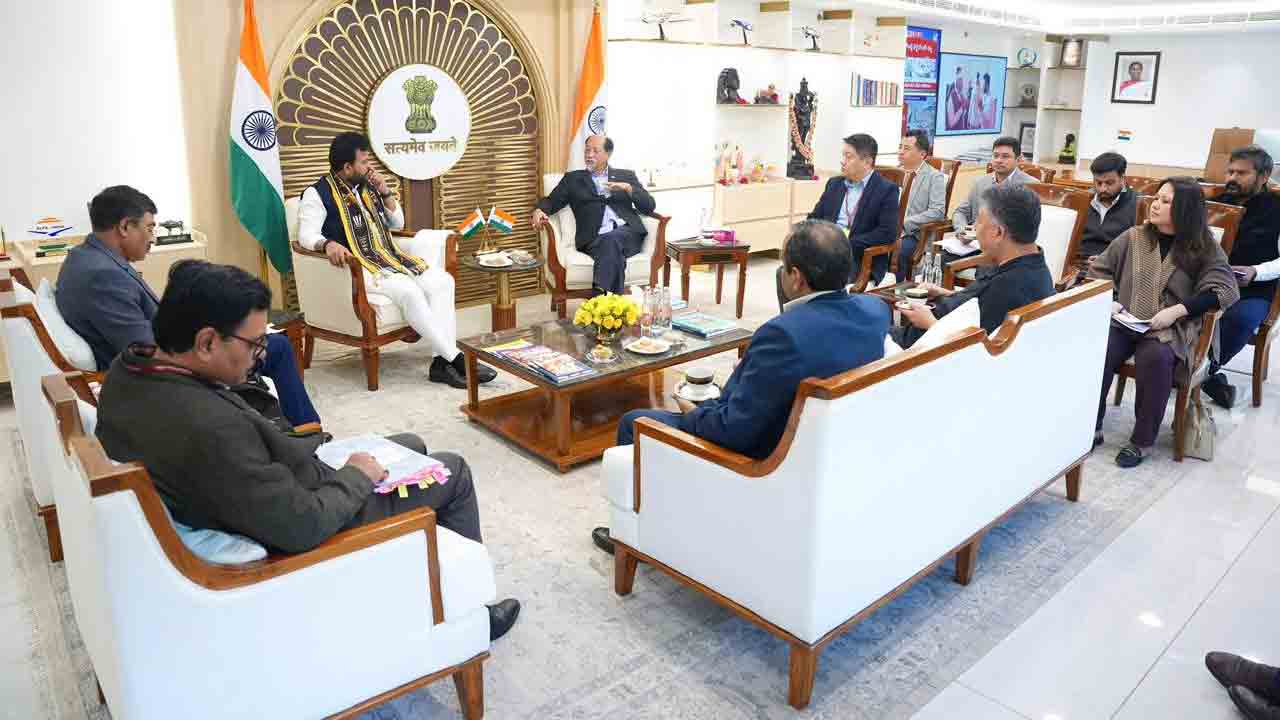 Neiphiu Rio: నాగాలాండ్ సీఎం  నేఫ్యూ రియోతో కేంద్రమంత్రి రామ్మోహన్ నాయుడు భేటీ