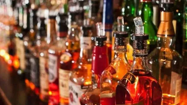 Alcohol Sales Hit Record:  రికార్డ్ బ్రేక్.. నాలుగు రోజుల్లో రూ. 600 కోట్ల సేల్స్