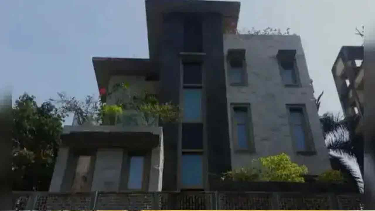 Indian Cricketers Houses: టీమిండియా క్రికెటర్ల టాప్ 9 విల్లాలు ఇవే..!