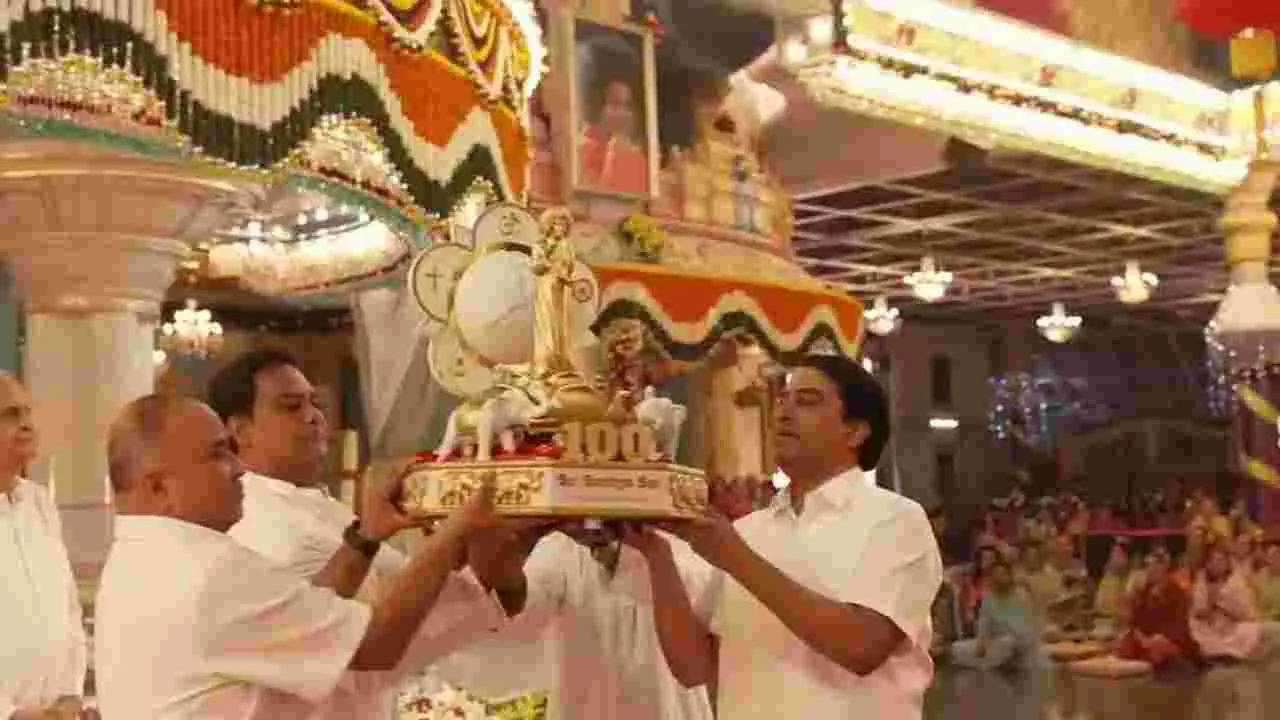 Puttaparthi Celebrations: కన్నుల పండువగా సత్యసాయి శతజయంతి వేడుకలు