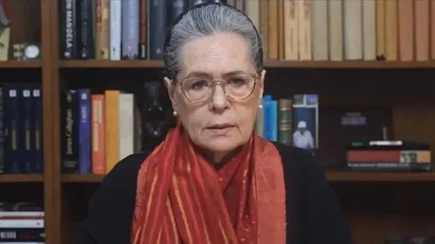 Sonia Gandhi: ఉపాధి హామీ పథకంపై బుల్డోజర్.. సోనియాగాంధీ ఫైర్ 