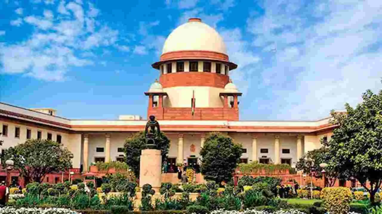SC Telangana verdict: రూ.15 కోట్లు విలువైన భూమి.. తెలంగాణ ప్రభుత్వానికి సుప్రీంకోర్టులో ఊరట..