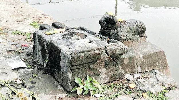 ద్రాక్షారామలో అపచారం