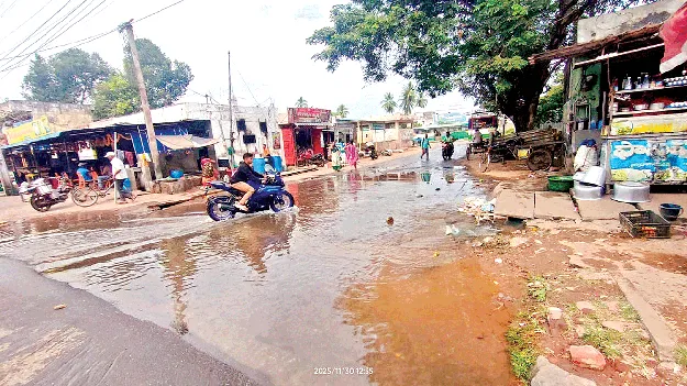 Tottapalli Water   ఆర్టీసీ కాంప్లెక్స్‌లోకి తోటపల్లి నీరు