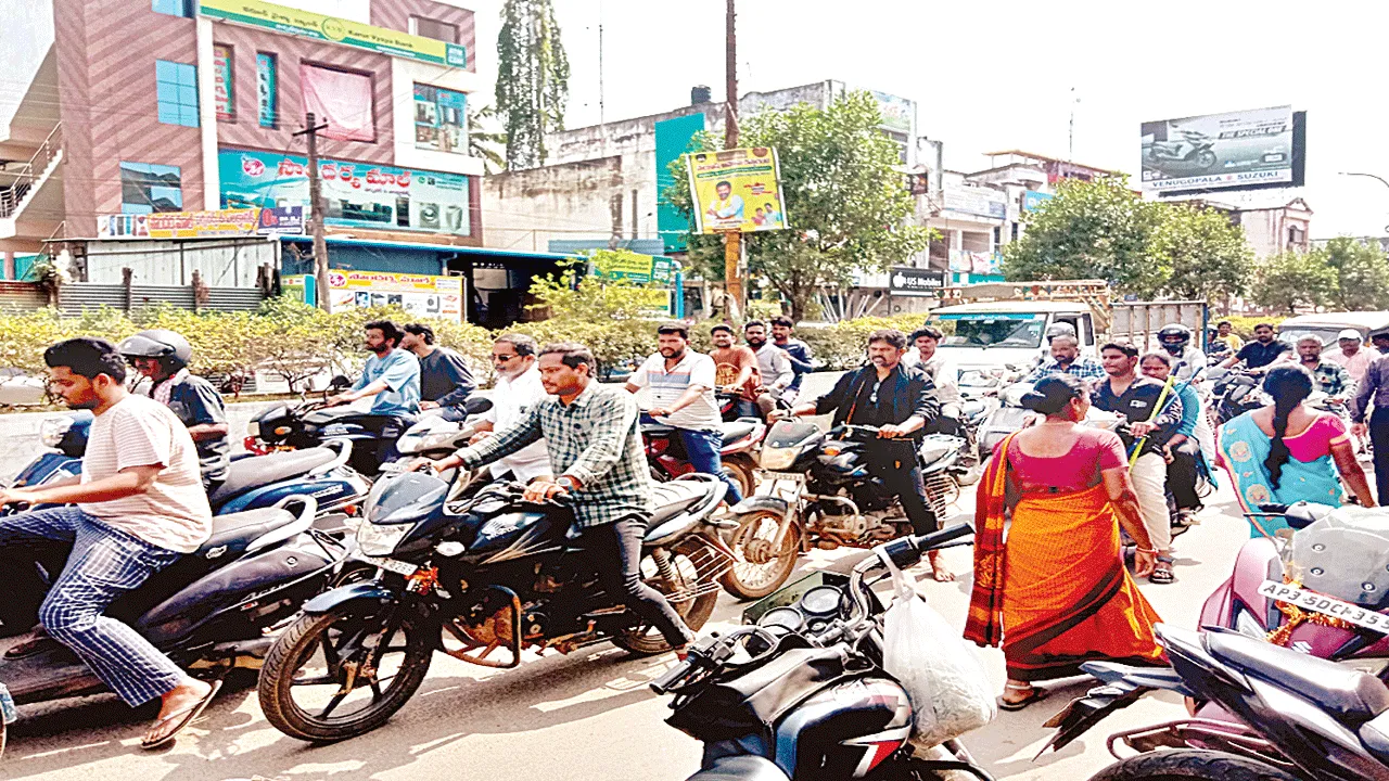  ట్రాఫిక్‌ కష్టాలు తీరేనా?