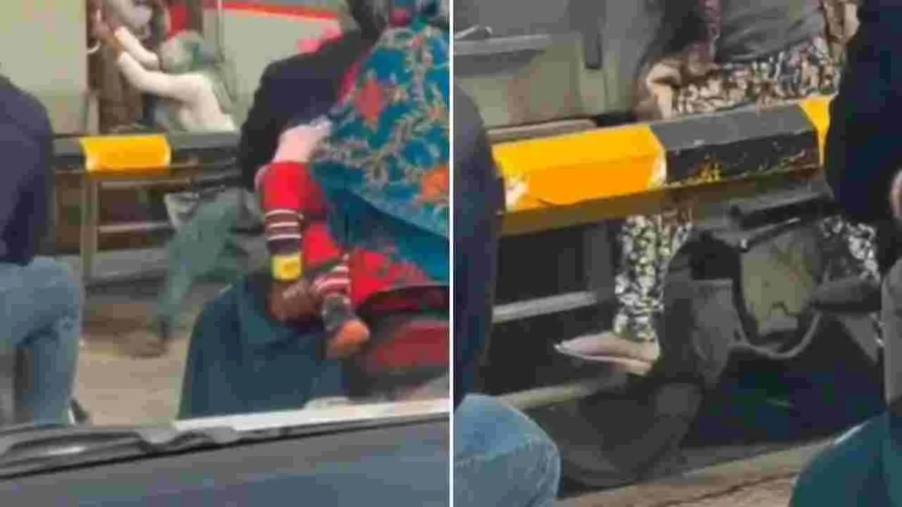 Dangerous stunt: ఇది మృత్యువుతో ఆడుకోవడం కాక మరేంటి.. ఈ మహిళల ప్రమాదకర విన్యాసం చూస్తే..