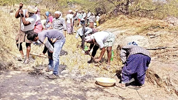 ఉపాధి కూలీలకు ప్రయోజనం