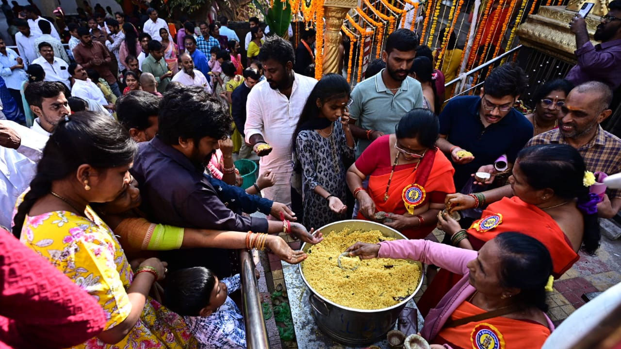 Vaikuntha Ekadashi: హైదరాబాద్‌లోని దేవాలయాల్లో వైకుంఠ ఏకాదశి శోభ