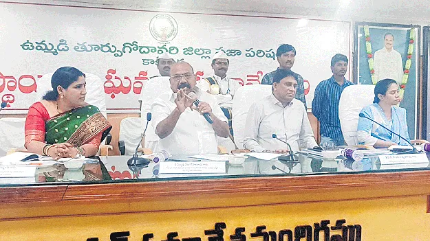 సాదాసీదాగా జడ్పీ స్థాయి సంఘాల సమావేశం