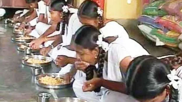 AP News: అన్నం ఉడకలేదు.. కూరలు రుచిగా లేవు..