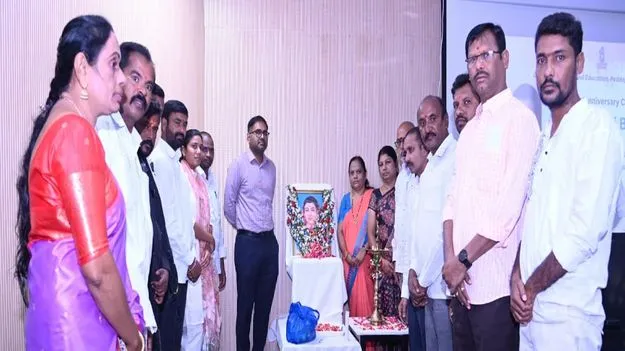 విద్యార్థుల అభ్యున్నతికి చిత్తశుద్ధితో పని చేయాలి 