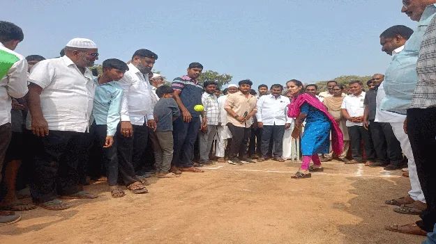 విద్యార్థులు క్రీడల్లో రాణించాలి: ఎంపీ