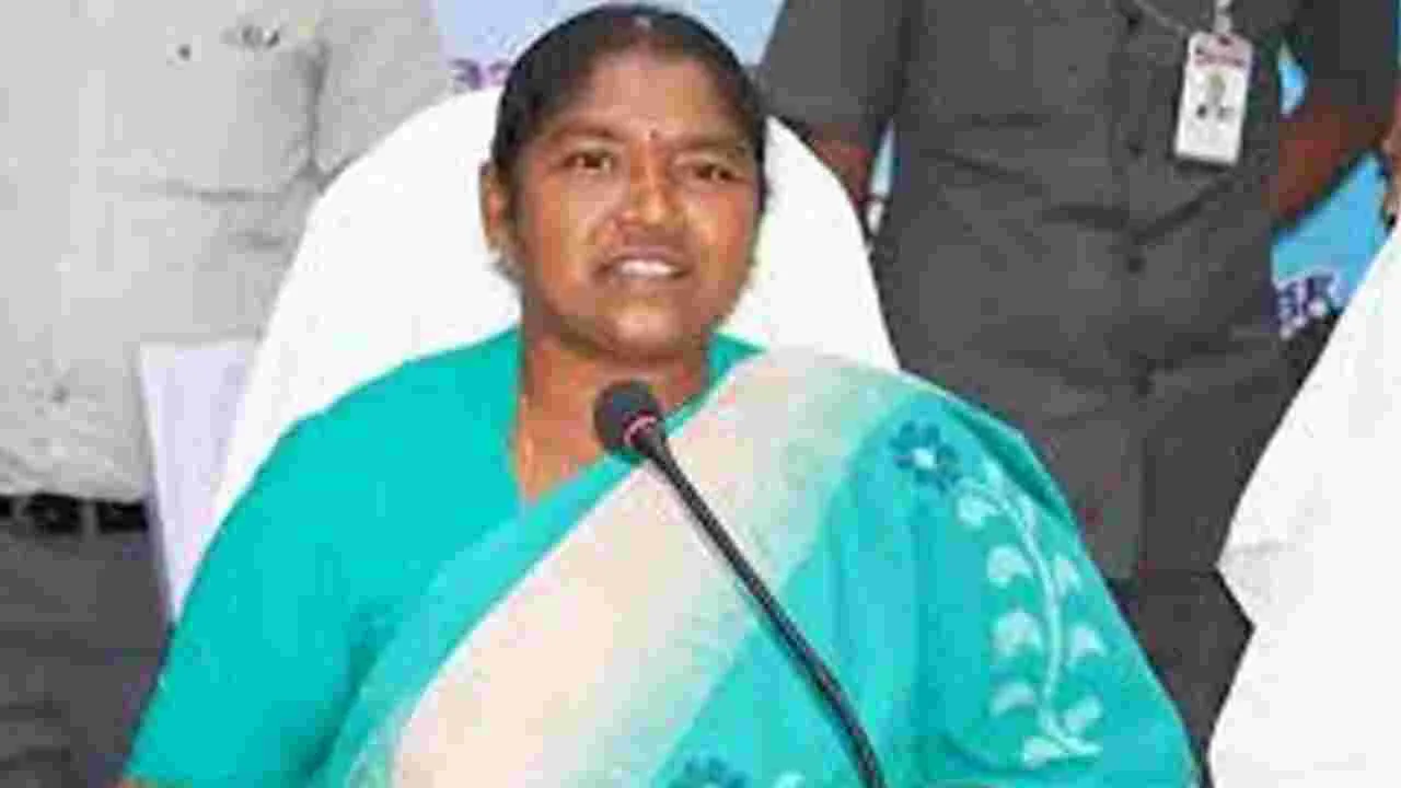 Minister Sitaakka: నరేగా బచావో సంగ్రామ్‌ సమన్వయ కమిటీలో సీతక్క