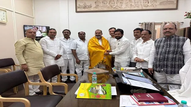 మున్నూరుకాపు కార్పొరేషన్‌ భవనానికి   నిధులు కేటాయించాలి