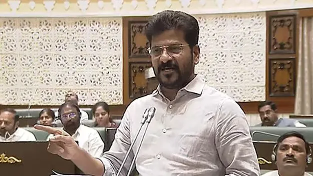 CM Revanth Reddy: శ్రీశైలం నుంచి నీళ్లకు అనుమతి ఇవ్వకుంటే.. జూరాల నుంచి తెచ్చుకుంటాం