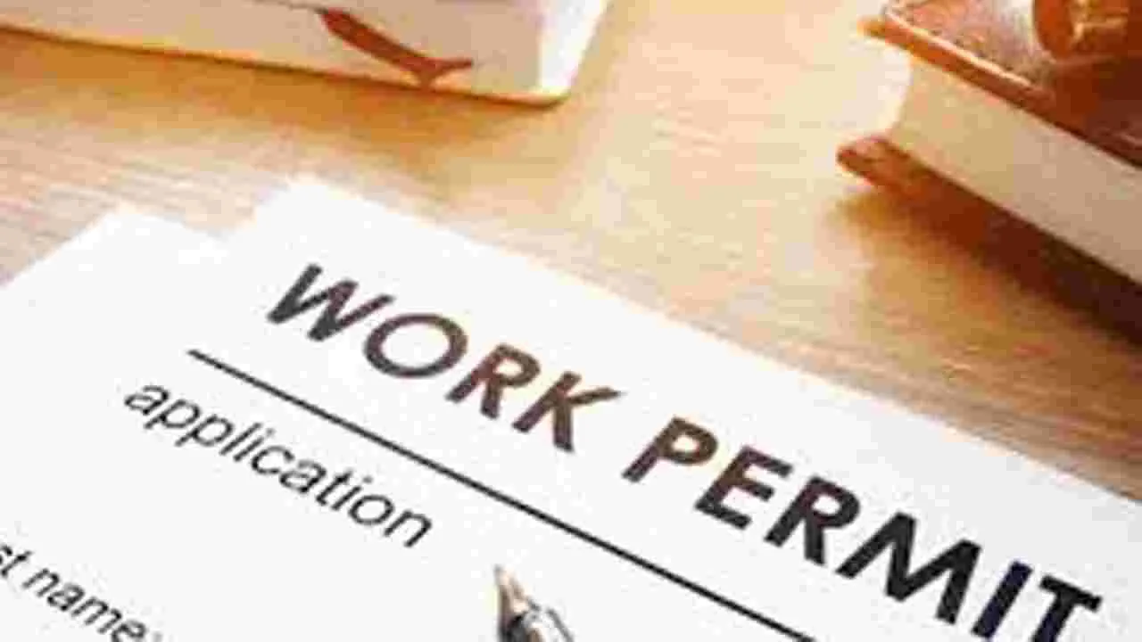 Canada Faces Work Permit Crisis: కెనడాలో వర్క్‌ పర్మిట్ల సంక్షోభం!