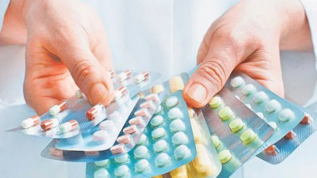 Study Warns Antibiotics: యాంటీబయాటిక్స్‌ పనిచేయట్లేదు!