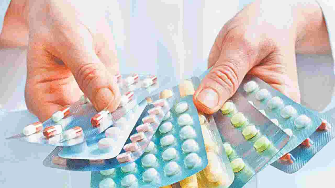 Study Warns Antibiotics: యాంటీబయాటిక్స్‌ పనిచేయట్లేదు!