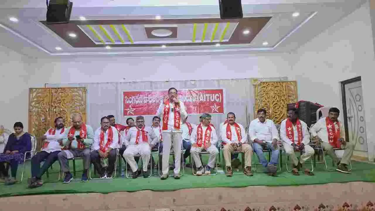 సింగరేణికి రావాల్సిన బకాయిలు చెల్లించాలి