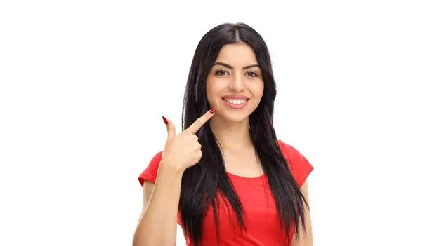 Home Remedies For White Teeth: దంతాల పసుపుదనం పోయేదెలా