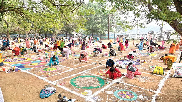 Sankranti  before ముందే సంక్రాంతి శోభ