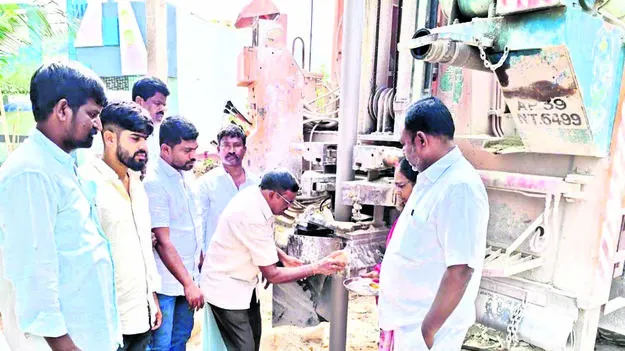MLA: నీటి సమస్య తీర్చిన ఎమ్మెల్యే కందికుంట 