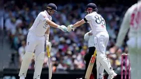 The Ashes: వరుణుడి ఆటంకం.. తొలి రోజు ముగిసిన ఆట