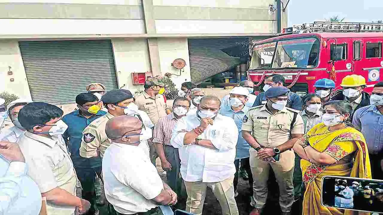 ఎస్‌వీఎస్‌ కెమికల్స్‌ ప్రమాదంపై   రెండు రోజుల్లో నివేదిక