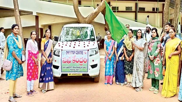 మెరుగైన సేవలు అందించాలి: కలెక్టర్‌