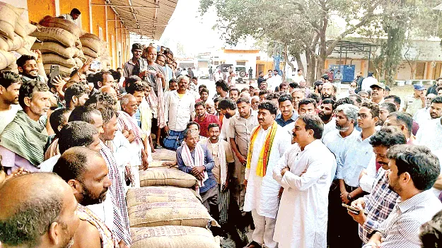 24 గంటల్లోనే ధాన్యం డబ్బులు జమ 