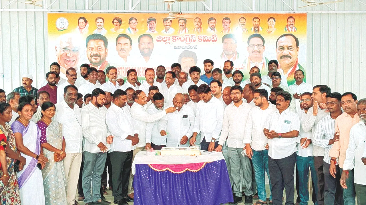 నగర అభివృద్ధికి ఎమ్మెల్యే నిరంతరం కృషి