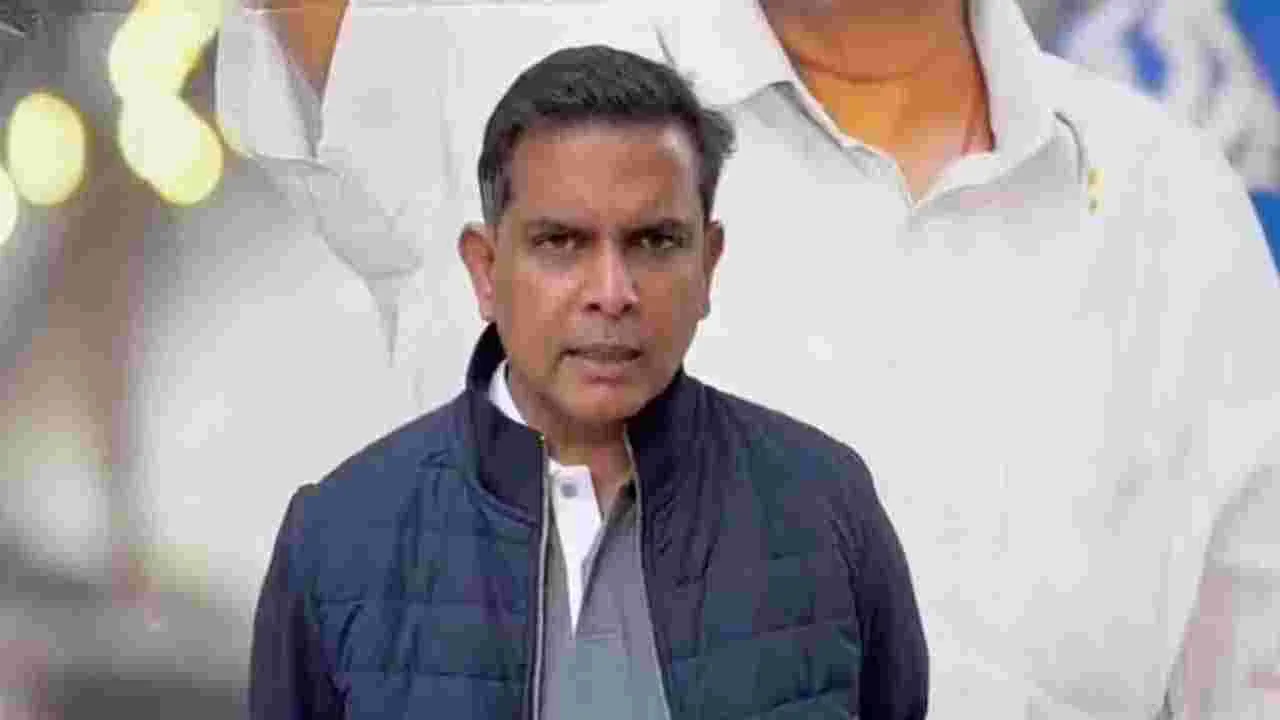 Goa AAP: గోవాలో ఆప్‌కు ఎదురుదెబ్బ.. సీనియర నేత అమిత్‌ పాలేకర్ రాజీనామా