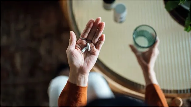 Antibiotics without prescription: ప్రిస్క్రిప్షన్ లేకుండా యాంటీబయాటిక్స్ తీసుకుంటున్నారా? చాలా డేంజర్..