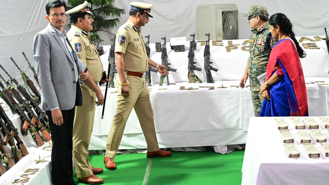 Telangana: మావోల లొంగుబాటు.. సంచలన వివరాలు వెల్లడించిన డీజీపీ..