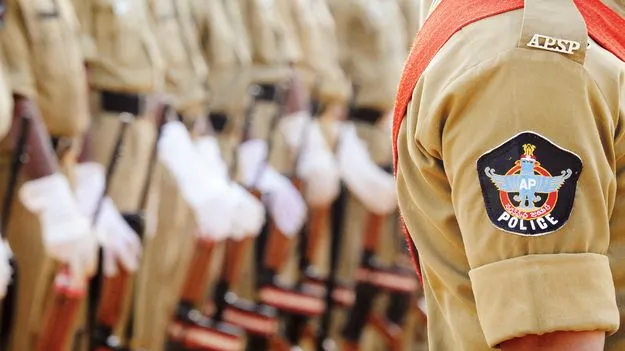 పోలీస్‌స్టేషన్ల అప్‌గ్రెడేషన్‌!