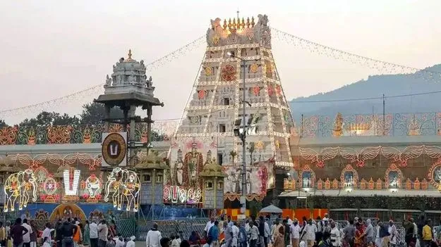 Tirumala: కొనసాగుతున్న వైకుంఠ ద్వార దర్శనాలు