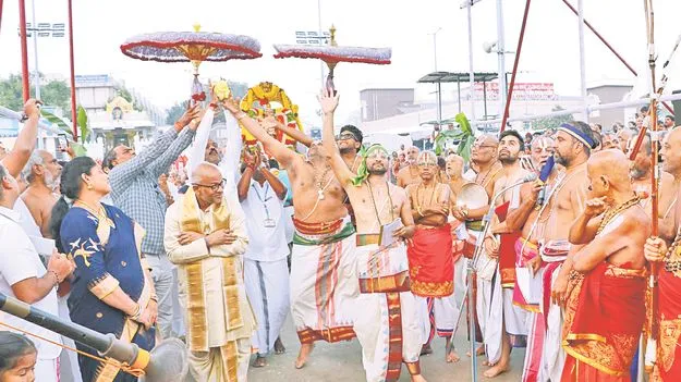 Tirumala: తిరుమలలో వైభవంగా ప్రణయ కలహోత్సవం