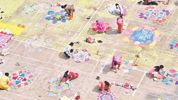 Andhra Jyothi Muggula Competition: రమ్యంగా రంగవల్లులు