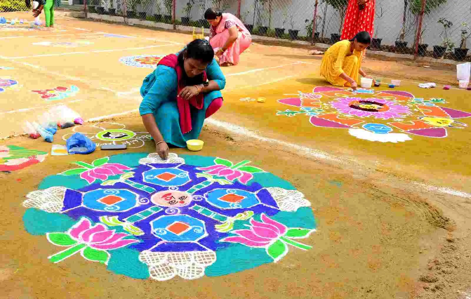 తెలుగు రాష్ట్రాల్లో ఏబీఎన్ - ఆంధ్రజ్యోతి ముగ్గుల పోటీలు