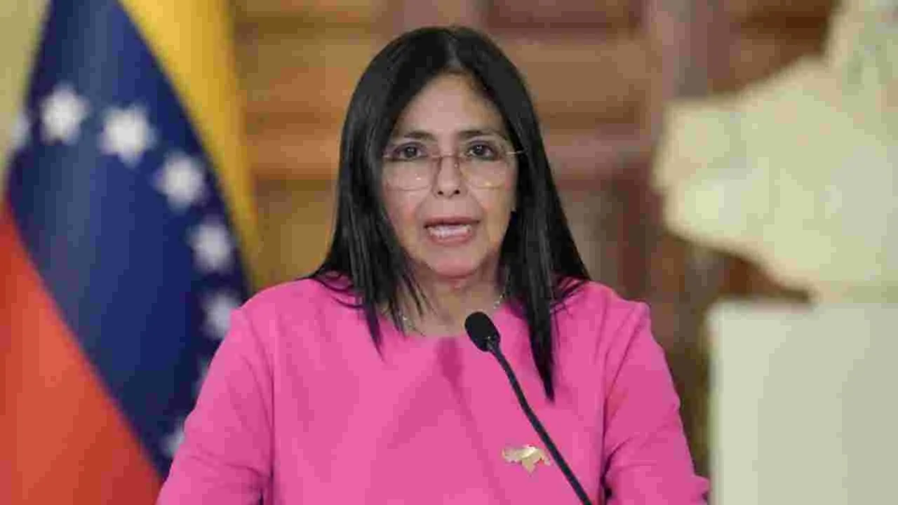 Trump warning Venezuela: నేను చెప్పినట్టే చేయకపోతే.. వెనెజువెలా‌ తాత్కాలిక అధ్యక్షురాలికి ట్రంప్‌ హెచ్చరిక..